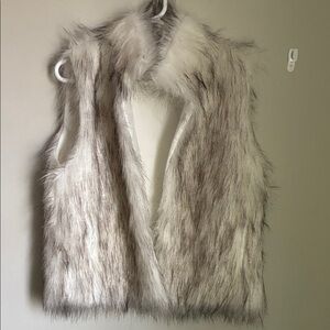 Women's Vest in Gray